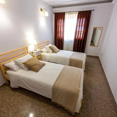 Apartament Flor Del Drago *